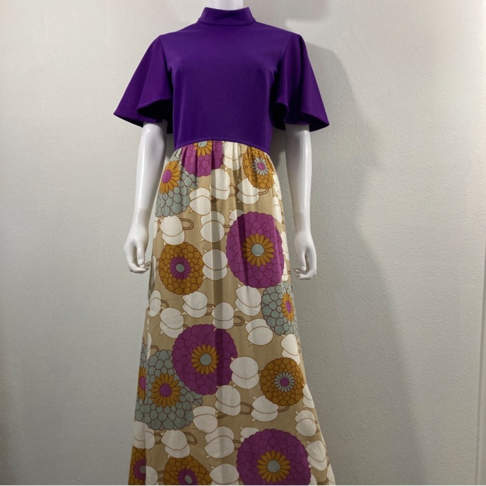 Vintage 1970’s Flower Power,Maxi Dress, Mr. “B” California, Size Medium